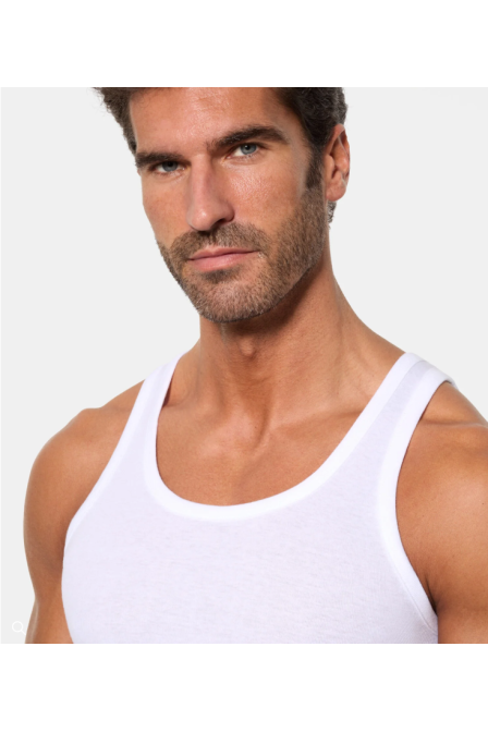 ABANDERADO 980 CAMISETA INTERIOR DE TIRANTES HOMBRE 50% ALGODÓN 50% POLIÉSTER