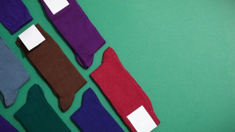 calcetines de diferentes colores